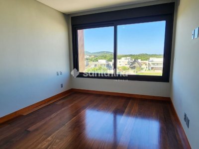 Casa à venda com 474m², 4 quartos, 4 suítes, 8 vagas no bairro Lagoa da Conceição em Florianópolis - Foto 46