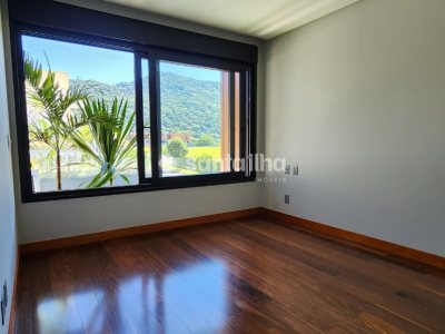 Casa à venda com 474m², 4 quartos, 4 suítes, 8 vagas no bairro Lagoa da Conceição em Florianópolis - Foto 42