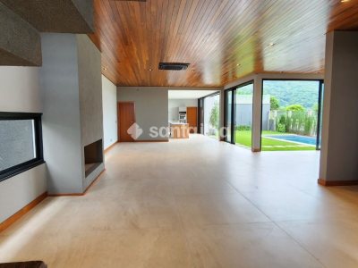 Casa à venda com 474m², 4 quartos, 4 suítes, 8 vagas no bairro Lagoa da Conceição em Florianópolis - Foto 9