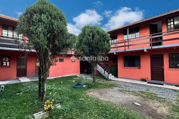 Pousada à venda com 360m², 10 quartos, 8 vagas no bairro Campeche em Florianópolis