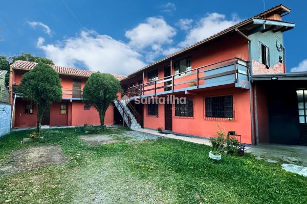 Pousada à venda com 360m², 10 quartos, 8 vagas no bairro Campeche em Florianópolis