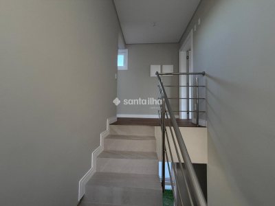 Casa à venda com 180m², 3 quartos, 3 suítes, 2 vagas no bairro Rio Tavares em Florianópolis - Foto 9