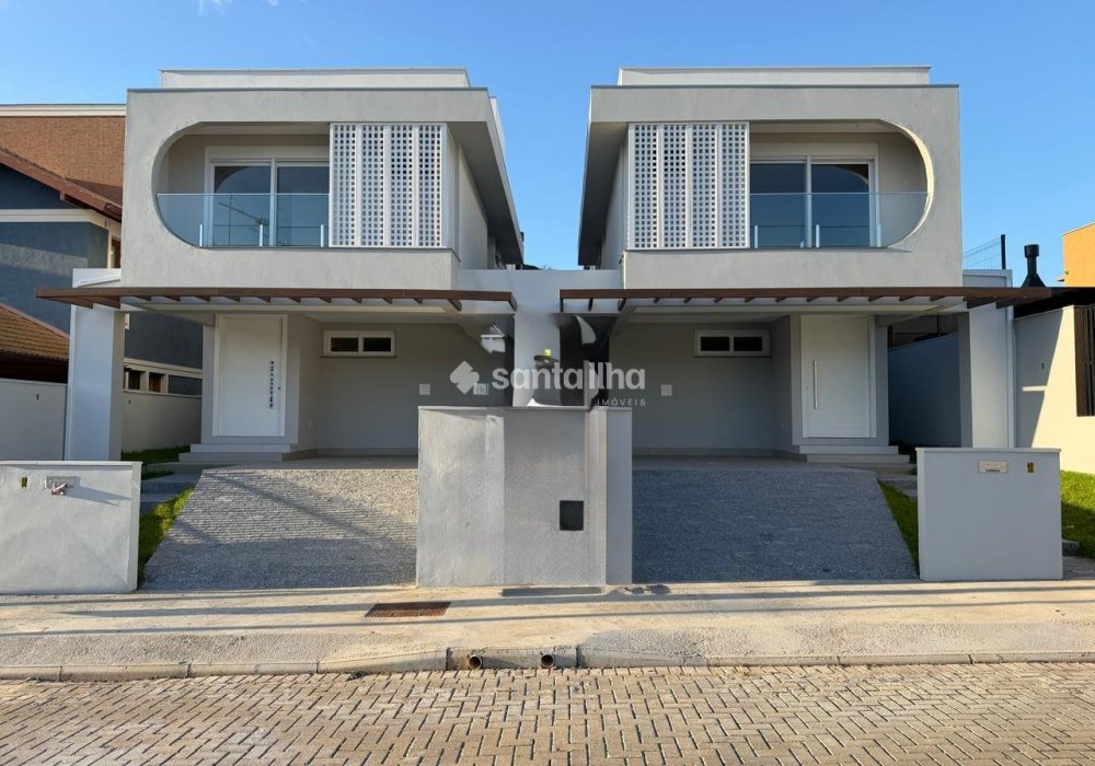 Casa à venda com 180m², 3 quartos, 3 suítes, 2 vagas no bairro Rio Tavares em Florianópolis - Foto 1