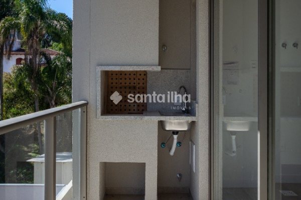Apartamento à venda com 92m², 2 quartos, 2 suítes, 1 vaga no bairro João Paulo em Florianópolis