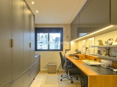 Apartamento à venda com 203m², 4 quartos, 3 suítes, 3 vagas no bairro Centro em Florianópolis - Foto 21