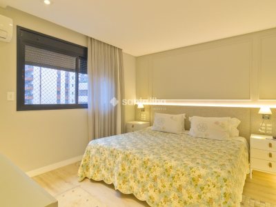 Apartamento à venda com 203m², 4 quartos, 3 suítes, 3 vagas no bairro Centro em Florianópolis - Foto 27