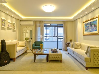Apartamento à venda com 203m², 4 quartos, 3 suítes, 3 vagas no bairro Centro em Florianópolis - Foto 5
