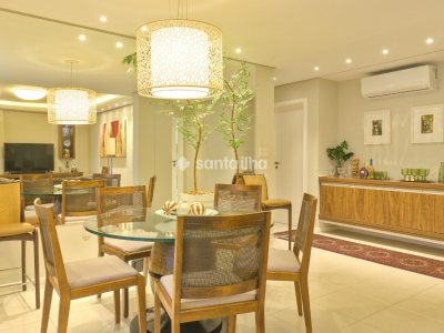Apartamento à venda com 203m², 4 quartos, 3 suítes, 3 vagas no bairro Centro em Florianópolis - Foto 2