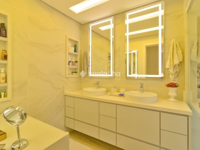 Apartamento à venda com 203m², 4 quartos, 3 suítes, 3 vagas no bairro Centro em Florianópolis - Foto 30