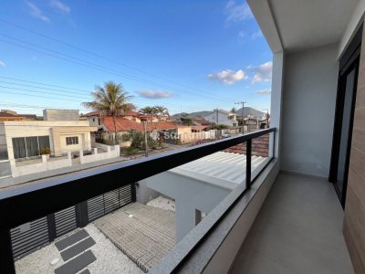 Casa para alugar com 162m², 3 quartos, 1 suíte, 2 vagas no bairro Carianos em Florianópolis - Foto 29