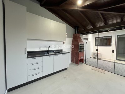 Casa para alugar com 162m², 3 quartos, 1 suíte, 2 vagas no bairro Carianos em Florianópolis - Foto 30