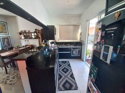 Casa à venda com 114m², 3 quartos, 1 suíte, 2 vagas no bairro Campeche em Florianópolis - Foto 5
