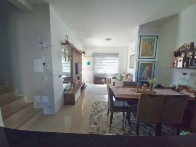 Casa à venda com 114m², 3 quartos, 1 suíte, 2 vagas no bairro Campeche em Florianópolis - Foto 6