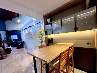 Casa à venda com 260m², 4 quartos, 1 suíte, 2 vagas no bairro Campeche em Florianópolis - Foto 10