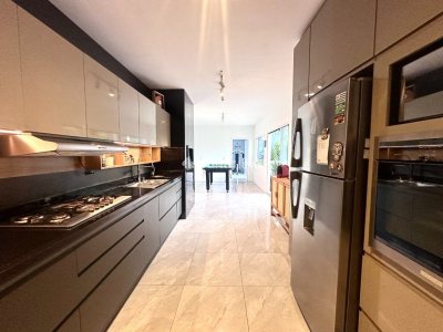 Casa à venda com 260m², 4 quartos, 1 suíte, 2 vagas no bairro Campeche em Florianópolis - Foto 7