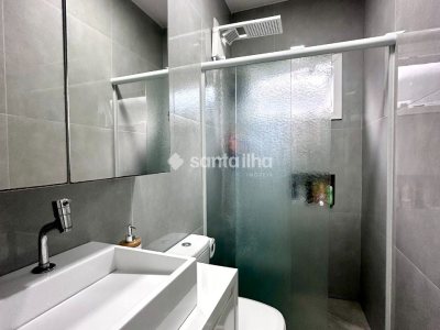 Casa à venda com 260m², 4 quartos, 1 suíte, 2 vagas no bairro Campeche em Florianópolis - Foto 11