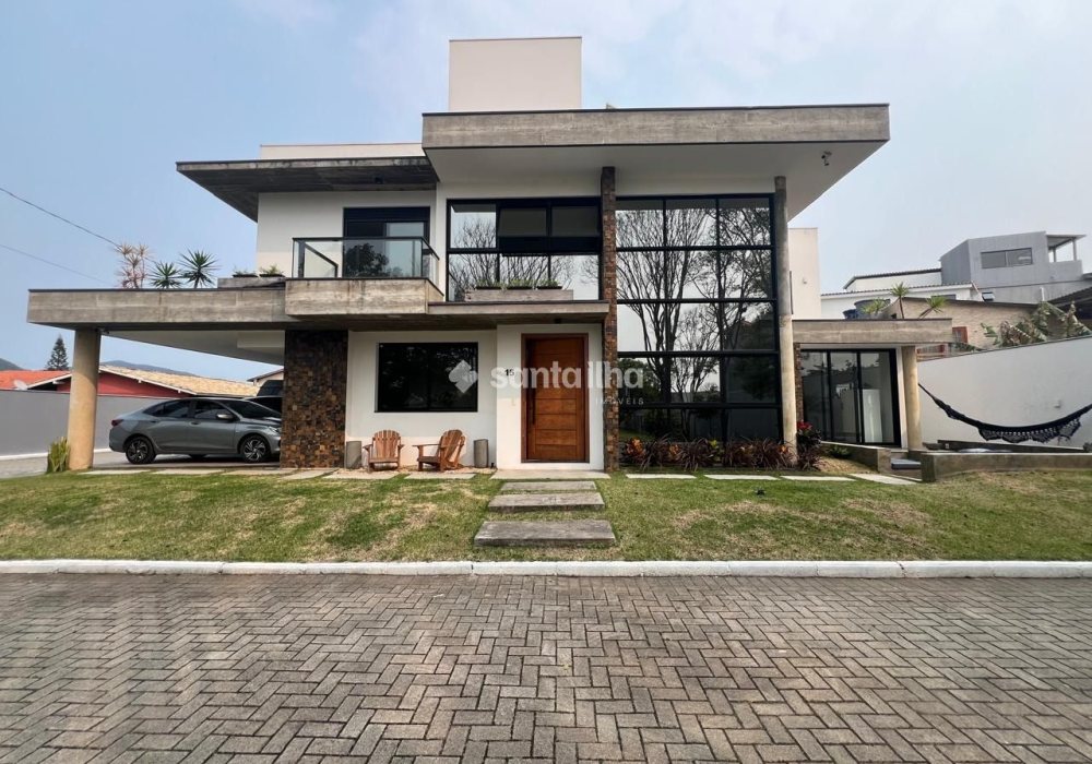 Casa em Condomínio à venda com 259m², 4 quartos, 4 suítes, 6 vagas no bairro Campeche em Florianópolis - Foto 1