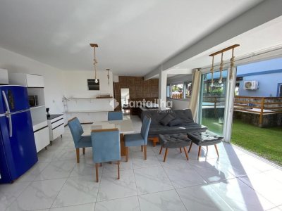 Casa à venda com 330m², 4 quartos, 1 suíte, 4 vagas no bairro Campeche em Florianópolis - Foto 5