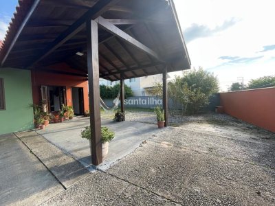 Casa à venda com 85m², 2 quartos, 1 suíte, 2 vagas no bairro Campeche em Florianópolis - Foto 4