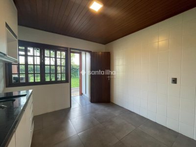 Casa à venda com 85m², 2 quartos, 1 suíte, 2 vagas no bairro Campeche em Florianópolis - Foto 22
