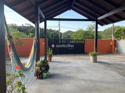 Casa à venda com 85m², 2 quartos, 1 suíte, 2 vagas no bairro Campeche em Florianópolis - Foto 2
