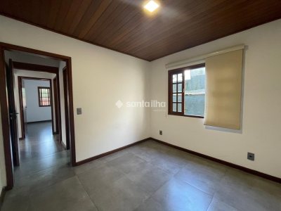 Casa à venda com 85m², 2 quartos, 1 suíte, 2 vagas no bairro Campeche em Florianópolis - Foto 25