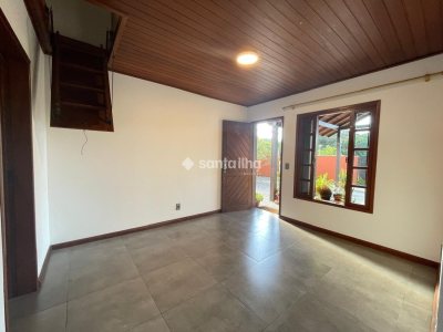 Casa à venda com 85m², 2 quartos, 1 suíte, 2 vagas no bairro Campeche em Florianópolis - Foto 17