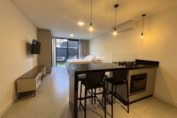 Apartamento para alugar com 35m², 1 quarto, 1 vaga no bairro Campeche em Florianópolis