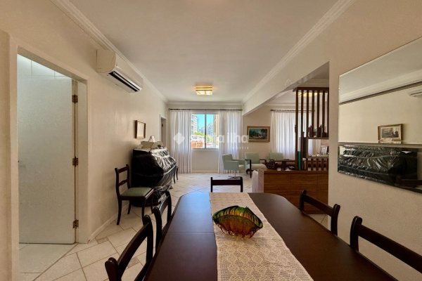 Apartamento à venda com 97m², 2 quartos, 1 suíte, 1 vaga no bairro Centro em Florianópolis