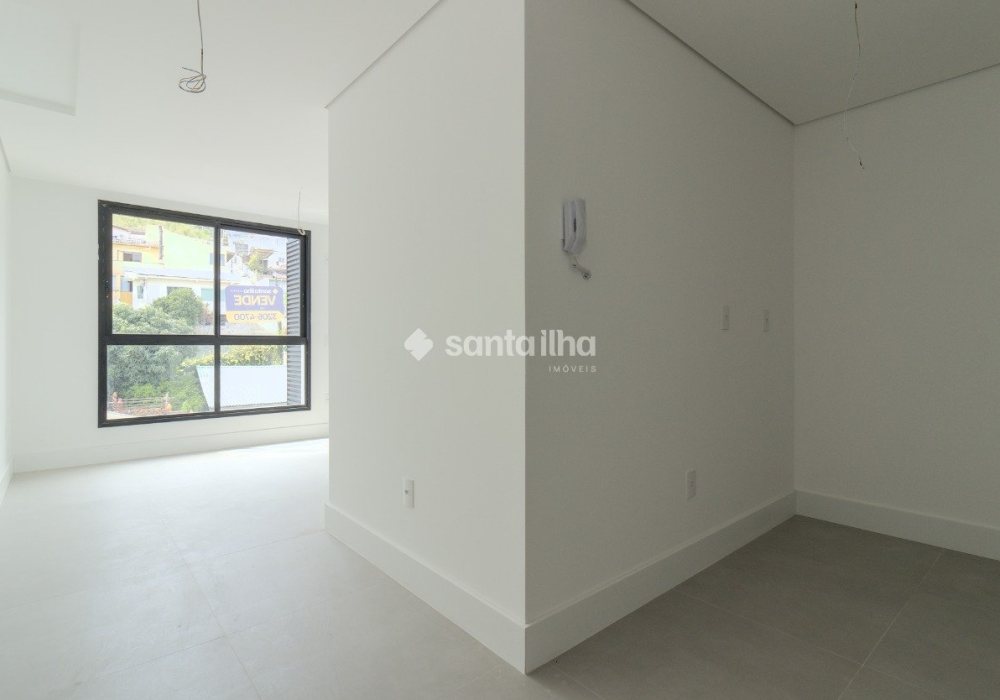 Studio à venda com 27m², 1 quarto no bairro Centro em Florianópolis - Foto 1