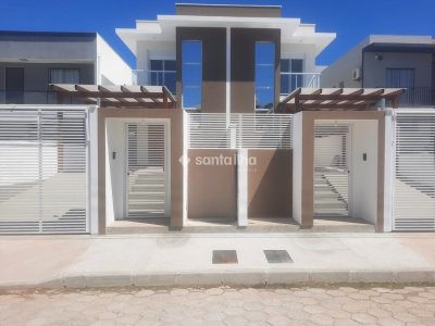 Casa à venda com 143m², 3 quartos, 1 suíte, 2 vagas no bairro Carianos em Florianópolis - Foto 3