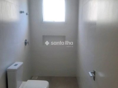 Casa à venda com 143m², 3 quartos, 1 suíte, 2 vagas no bairro Carianos em Florianópolis - Foto 21