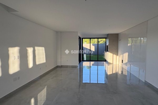 Casa à venda com 128m², 3 quartos, 2 suítes, 1 vaga no bairro Campeche em Florianópolis
