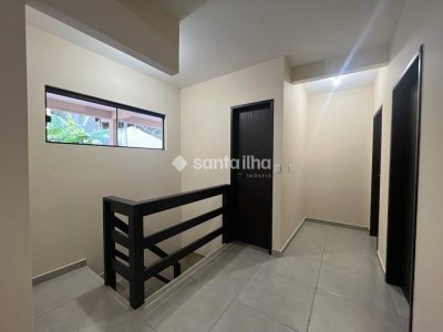 Casa à venda com 220m², 5 quartos, 1 suíte, 2 vagas no bairro Pântano do Sul em Florianópolis - Foto 18