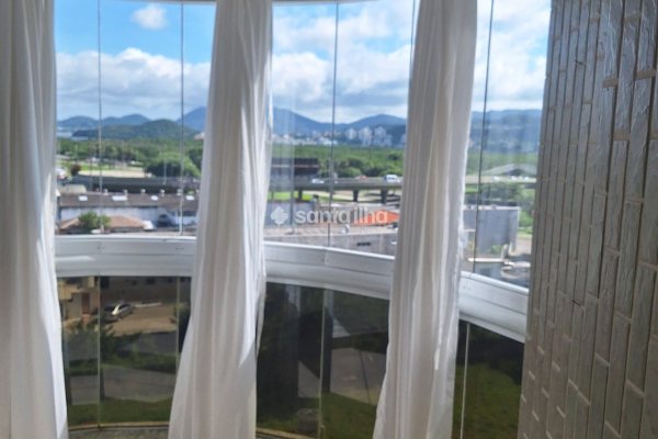 Apartamento à venda com 86m², 3 quartos, 1 suíte, 1 vaga no bairro Trindade em Florianópolis