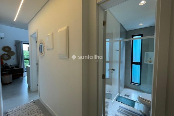 Apartamento à venda com 54m², 2 quartos, 1 suíte, 1 vaga no bairro Campeche em Florianópolis