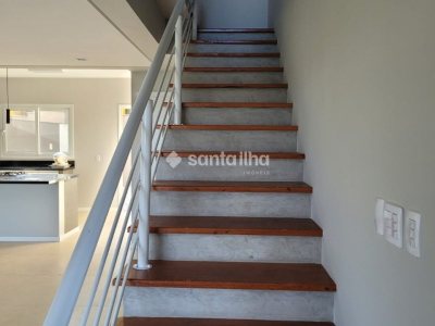 Casa à venda com 145m², 3 quartos, 1 suíte, 4 vagas no bairro Campeche em Florianópolis - Foto 13