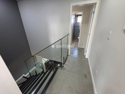 Casa para alugar ou comprar com 158m², 3 quartos, 3 suítes, 2 vagas no bairro Campeche em Florianópolis - Foto 14