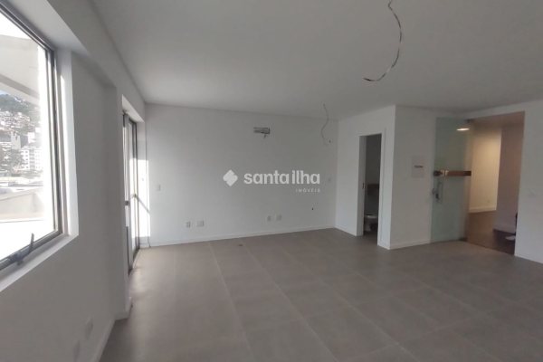 Sala/Conjunto à venda com 36m², 1 vaga no bairro Saco dos Limões em Florianópolis