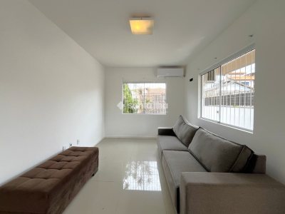 Casa para alugar com 146m², 3 quartos, 2 suítes, 2 vagas no bairro Rio Tavares em Florianópolis - Foto 4