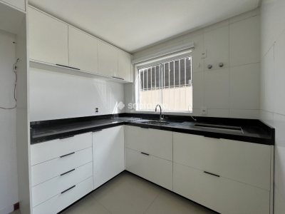 Casa para alugar com 146m², 3 quartos, 2 suítes, 2 vagas no bairro Rio Tavares em Florianópolis - Foto 9