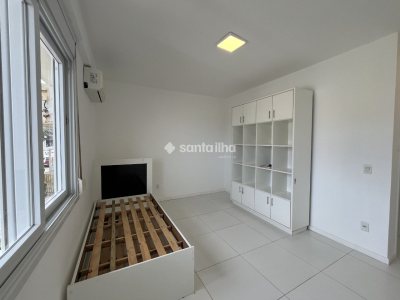 Casa para alugar com 146m², 3 quartos, 2 suítes, 2 vagas no bairro Rio Tavares em Florianópolis - Foto 19