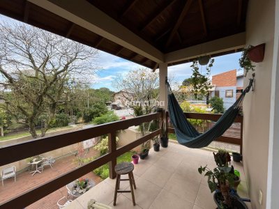 Casa para alugar com 220m², 3 quartos, 3 suítes, 2 vagas no bairro Rio Tavares em Florianópolis - Foto 9