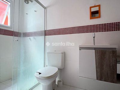 Casa para alugar com 220m², 3 quartos, 3 suítes, 2 vagas no bairro Rio Tavares em Florianópolis - Foto 15