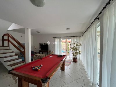 Casa para alugar com 220m², 3 quartos, 3 suítes, 2 vagas no bairro Rio Tavares em Florianópolis - Foto 4