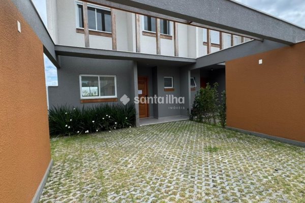 Casa em Condomínio à venda com 96m², 3 quartos, 1 suíte, 2 vagas no bairro Morro das Pedras em Florianópolis