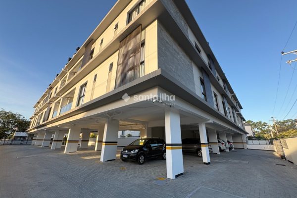 Apartamento para alugar ou comprar com 40m², 1 quarto, 1 vaga no bairro Ribeirão da Ilha em Florianopolis