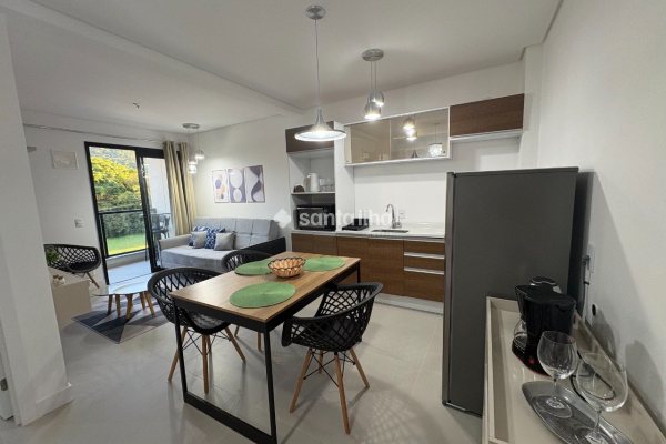 Apartamento para alugar ou comprar com 40m², 1 quarto, 1 vaga no bairro Ribeirão da Ilha em Florianopolis