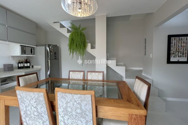 Casa para alugar com 50m², 1 quarto, 1 suíte, 1 vaga no bairro Campeche em Florianópolis