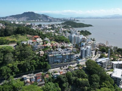 Apartamento à venda com 133m², 3 quartos, 3 suítes, 2 vagas no bairro João Paulo em Florianópolis - Foto 32
